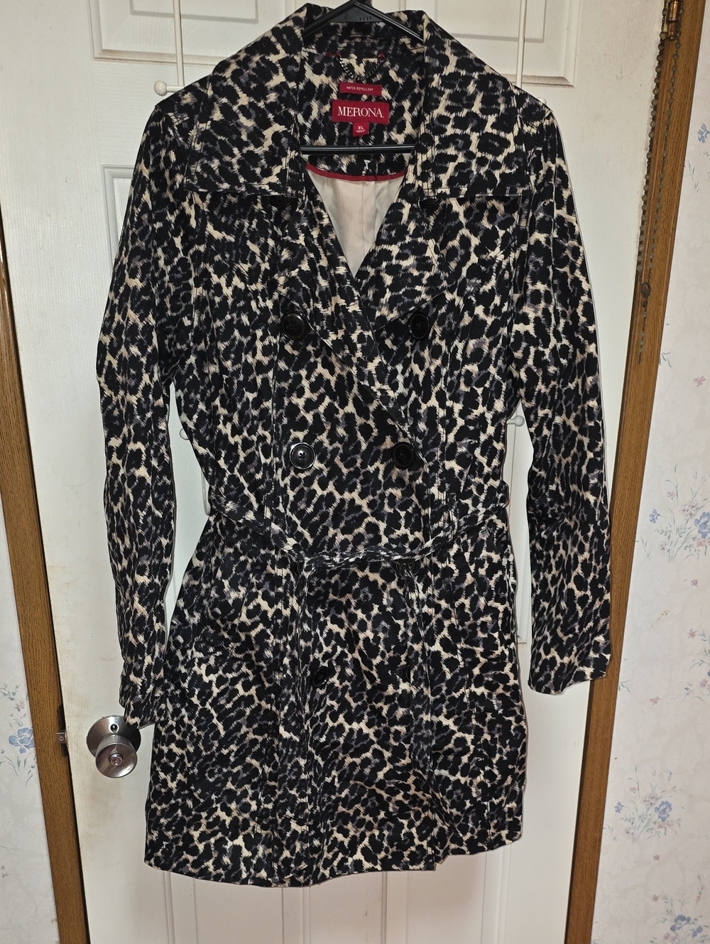 Merona Black and White Leopard Print Long Sleeve Trench Coat